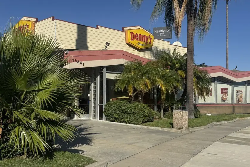 Denny's Restaurant