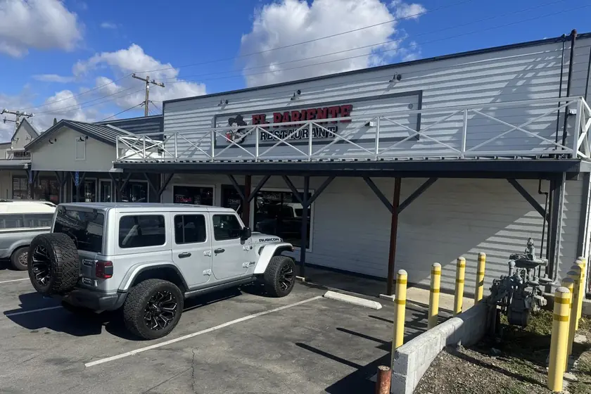El Pariente Restaurant