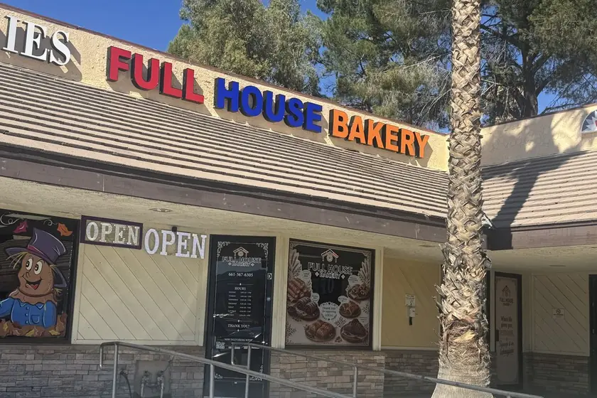 Full House Bakery