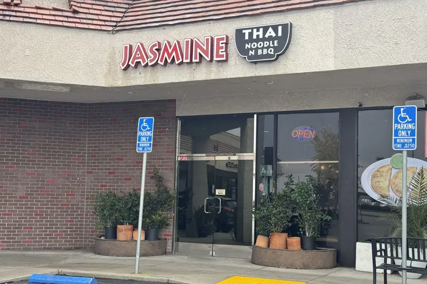 Jasmine Thai Noodle & BBQ