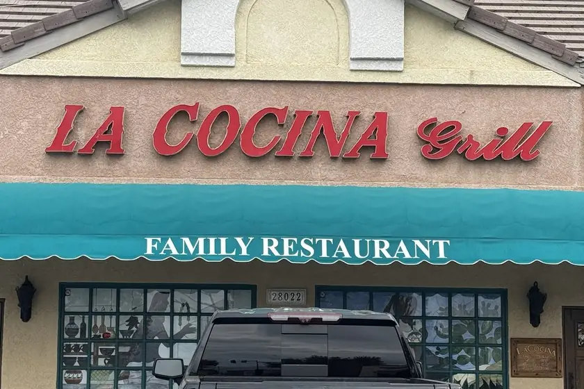La Cocina Bar & Grill