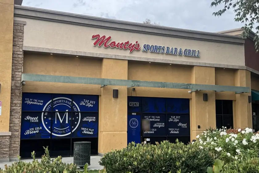 Monty's Sports Bar
