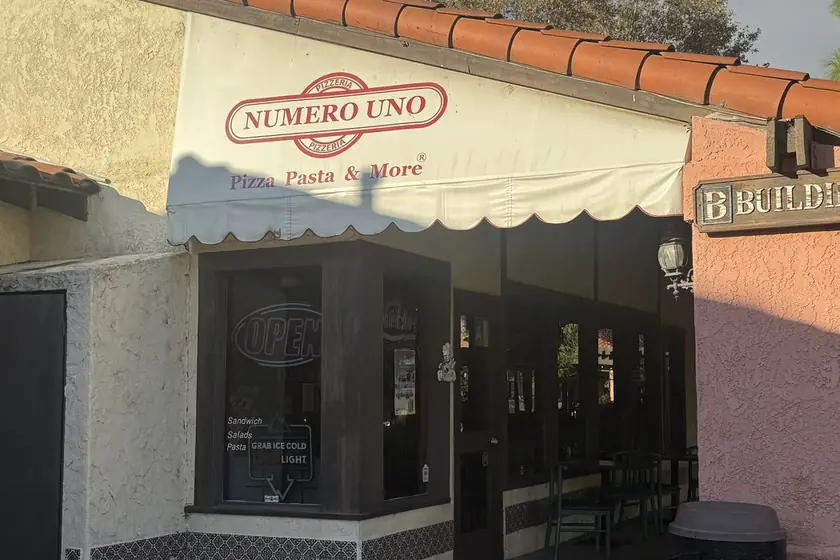 Numero Uno Pizza | Santa Clarita