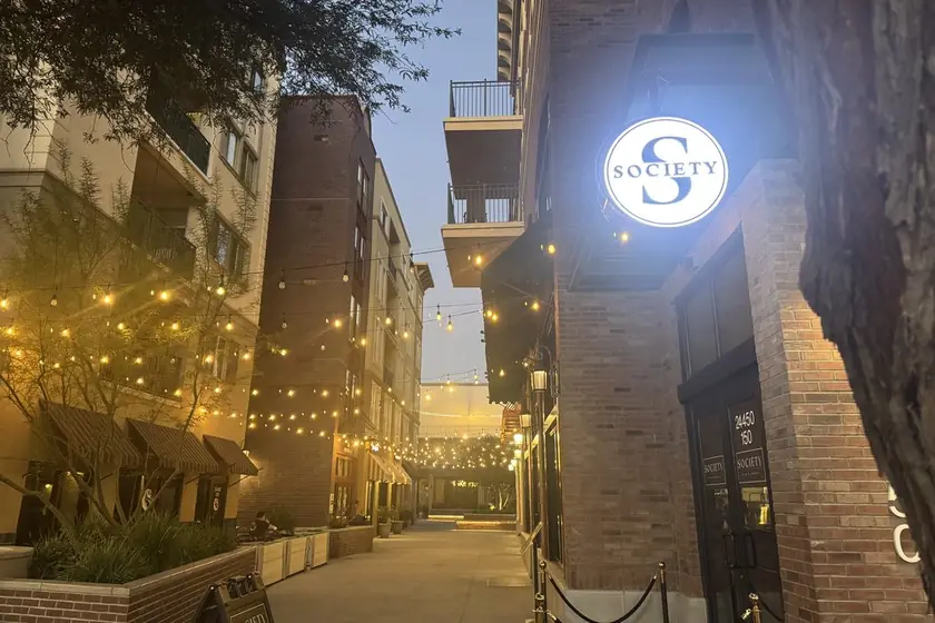 Society Pizza Lounge